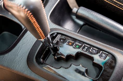 When to Shift Gears in an Automatic Car